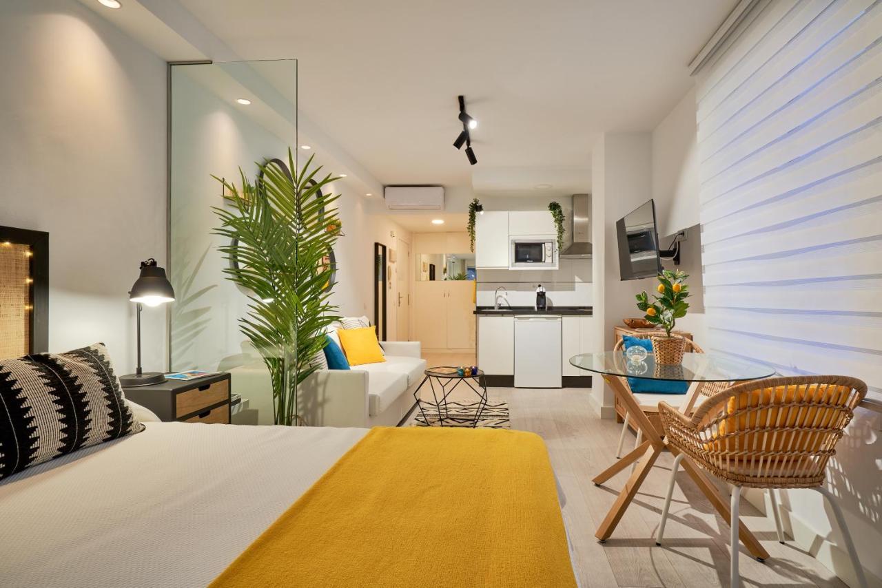 Suite Roca Chica Torremolinos Exterior foto